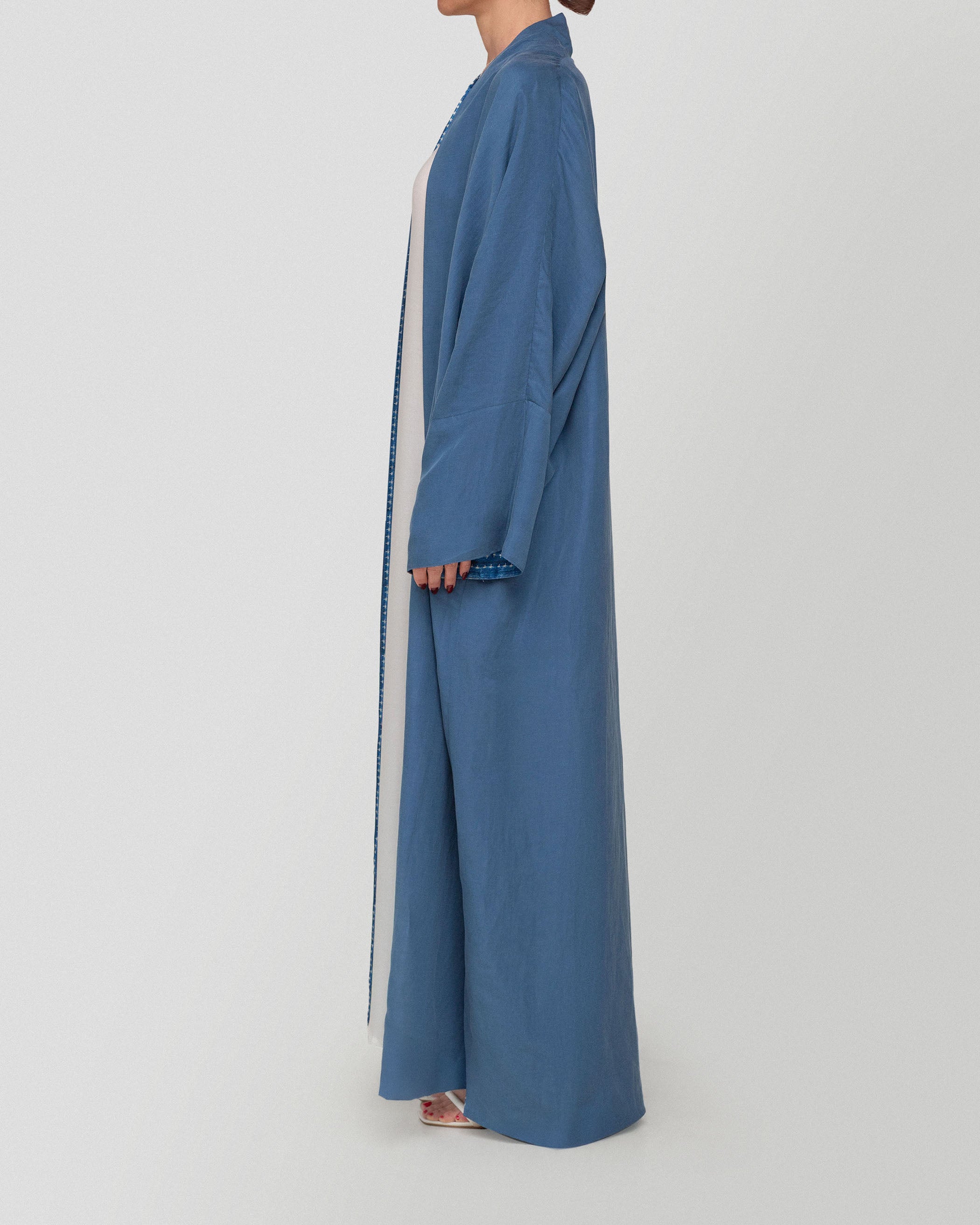 Midnight Bloom Abaya