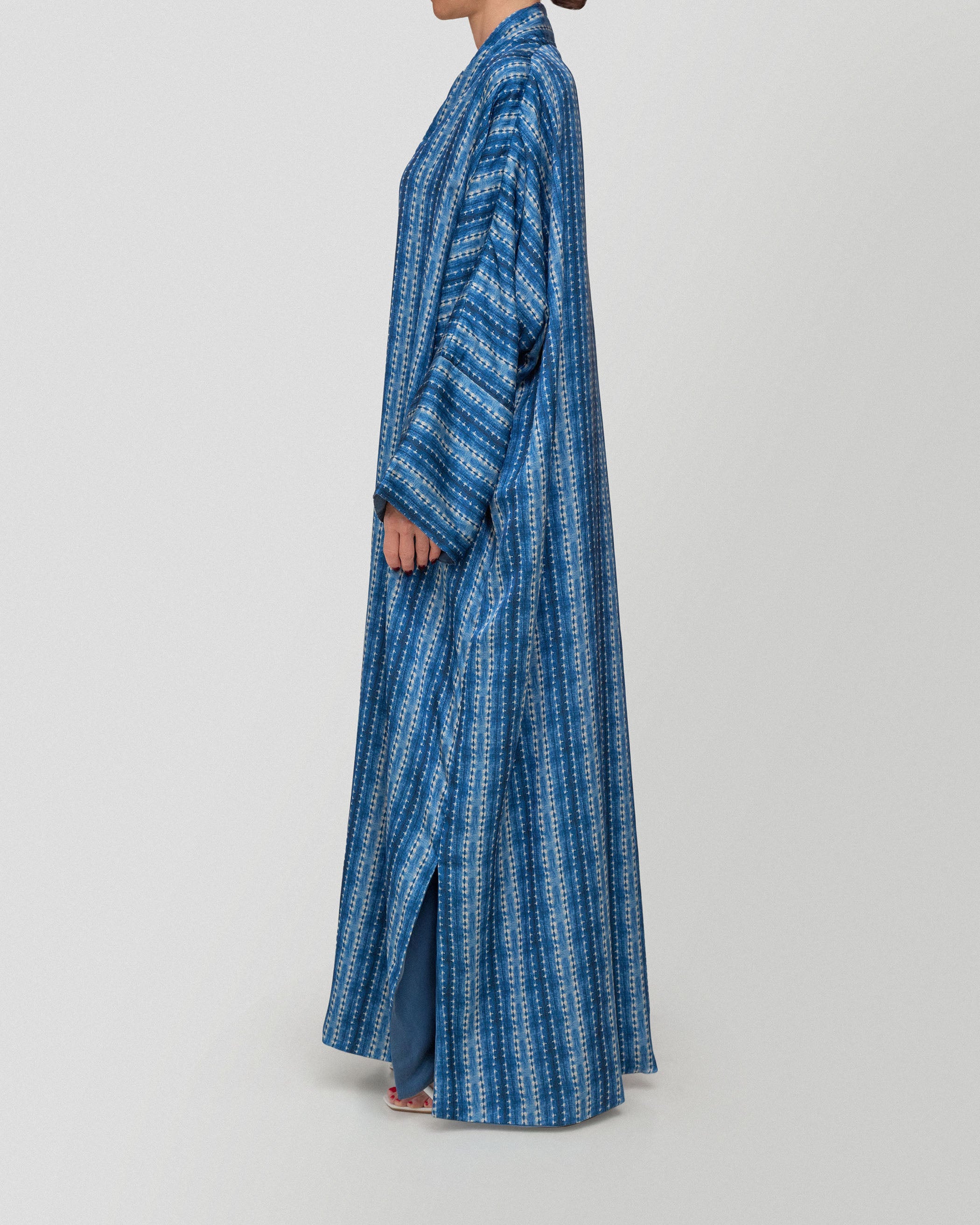 Midnight Bloom Abaya