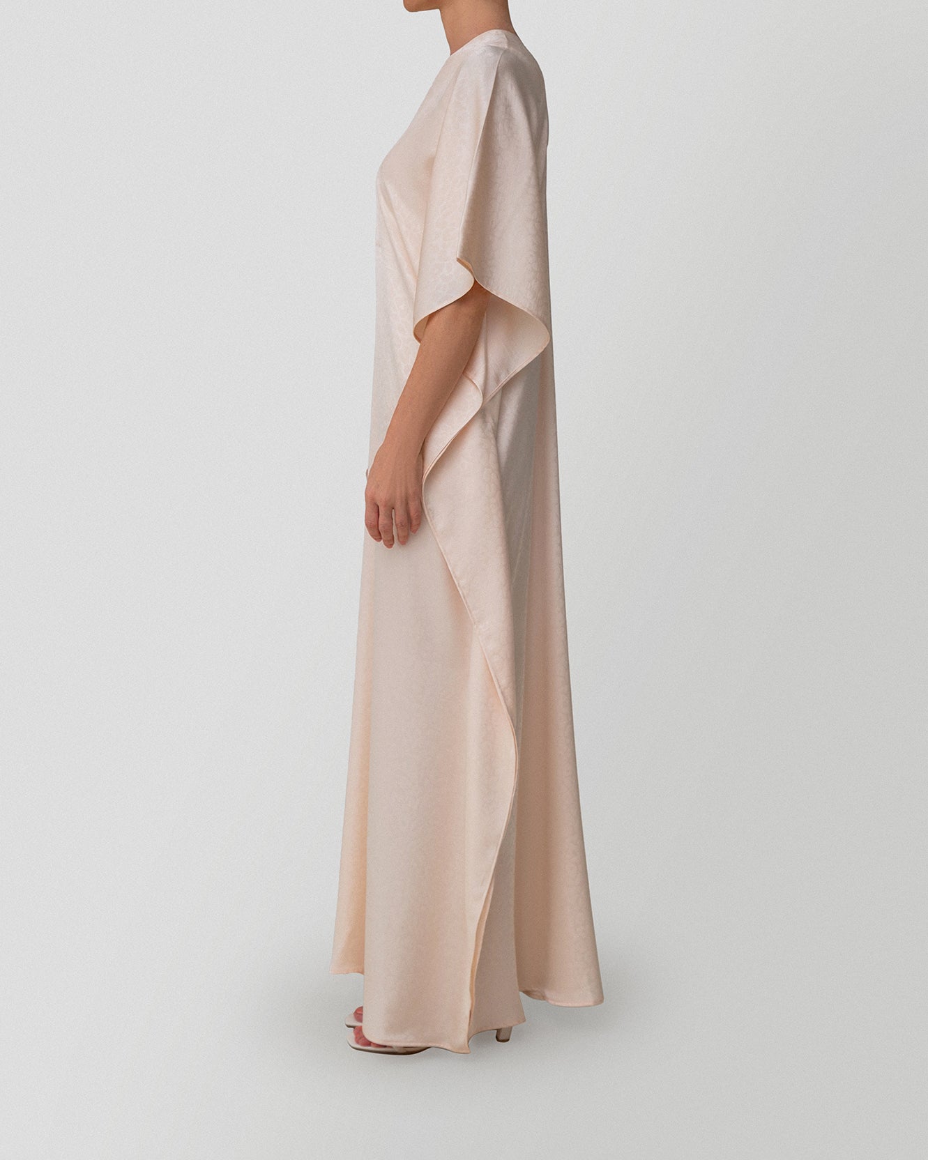 Wild Whisper in Cream