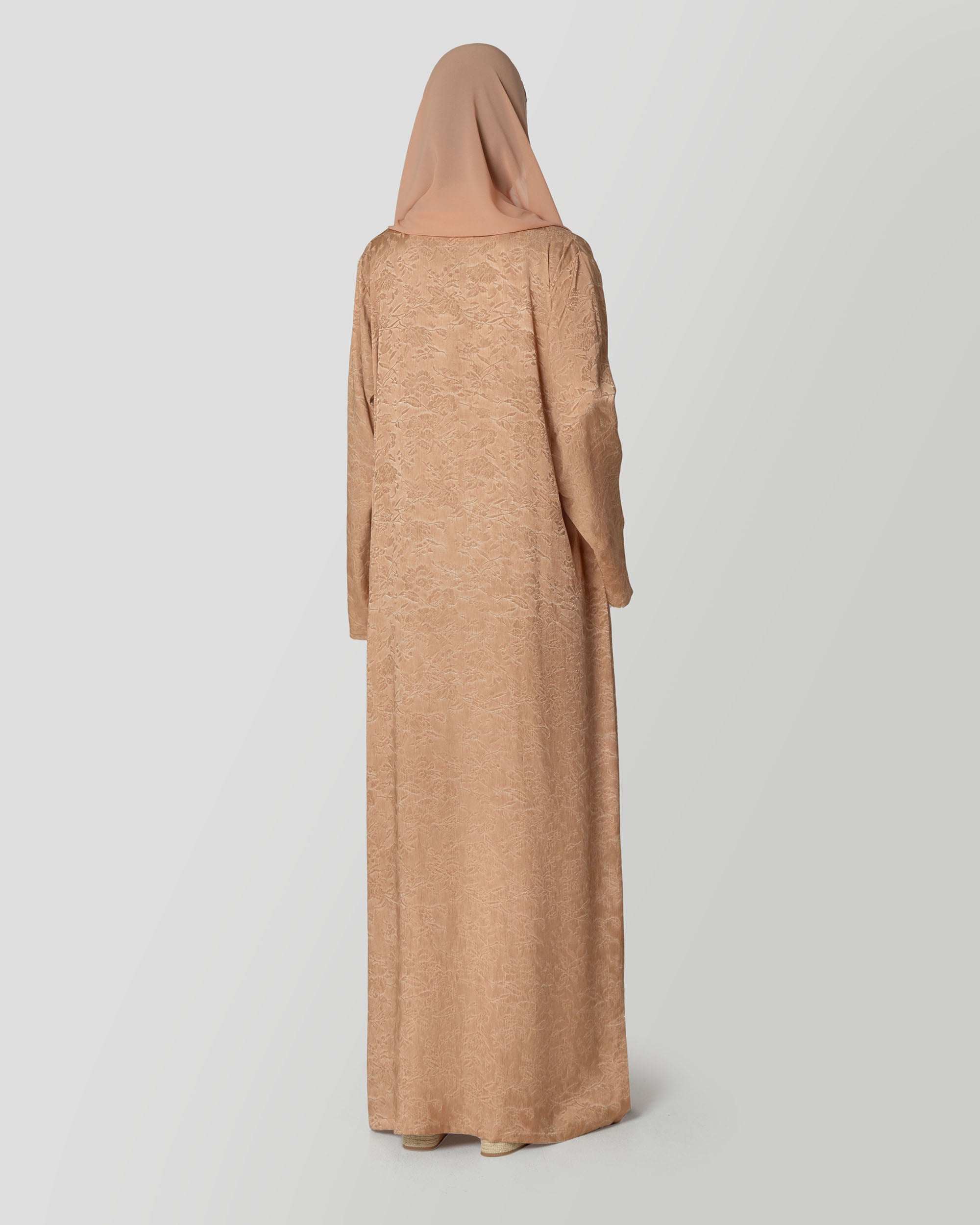 Naia Kaftan in Sienna