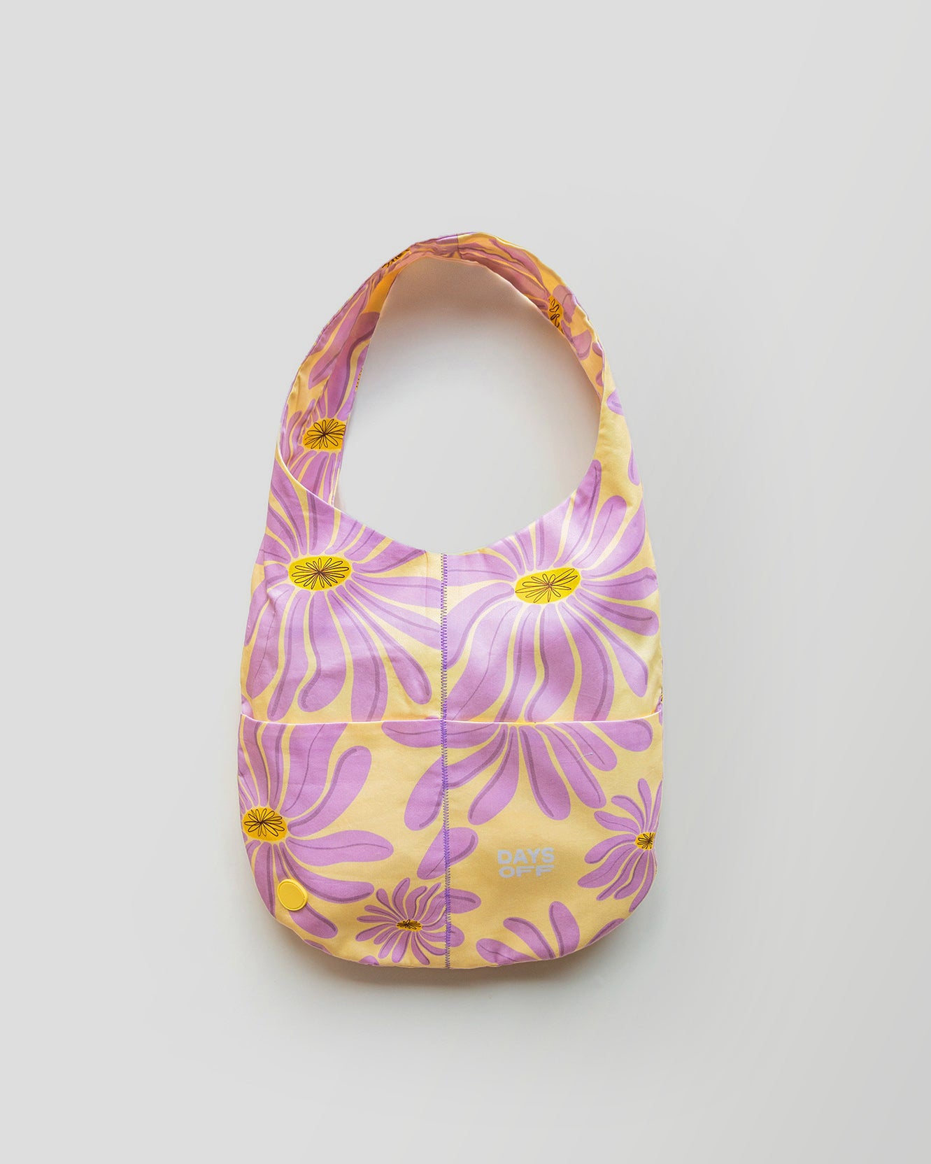Iris Printed Tote in Pale Retro