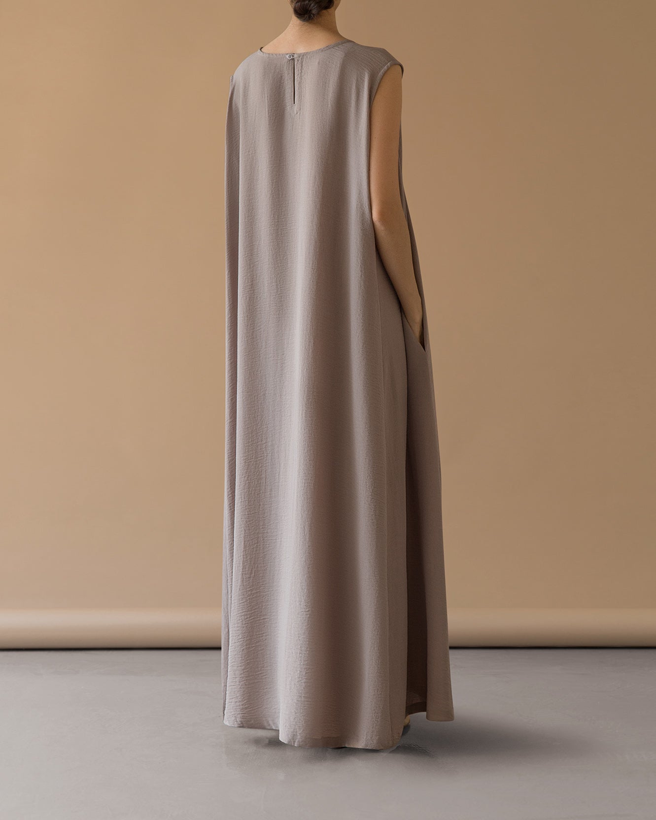 Abaya Basic 1 - cold beige