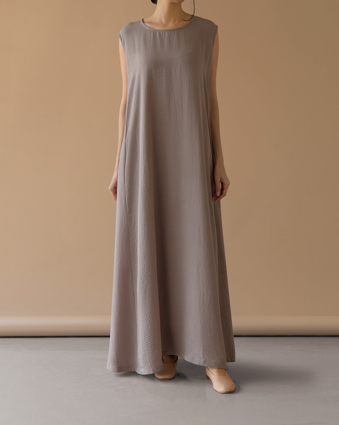 Abaya Basic 1 - cold beige