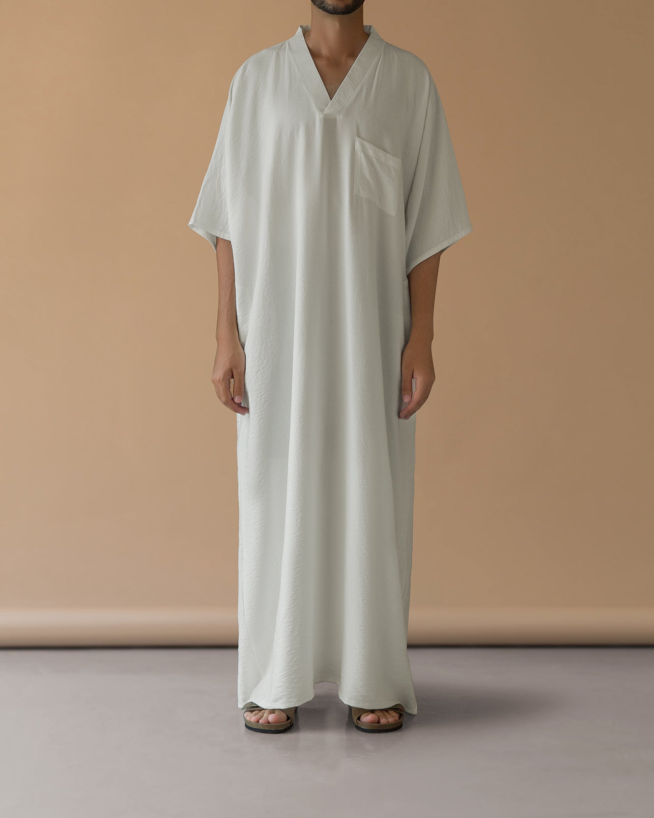 MC01 - white