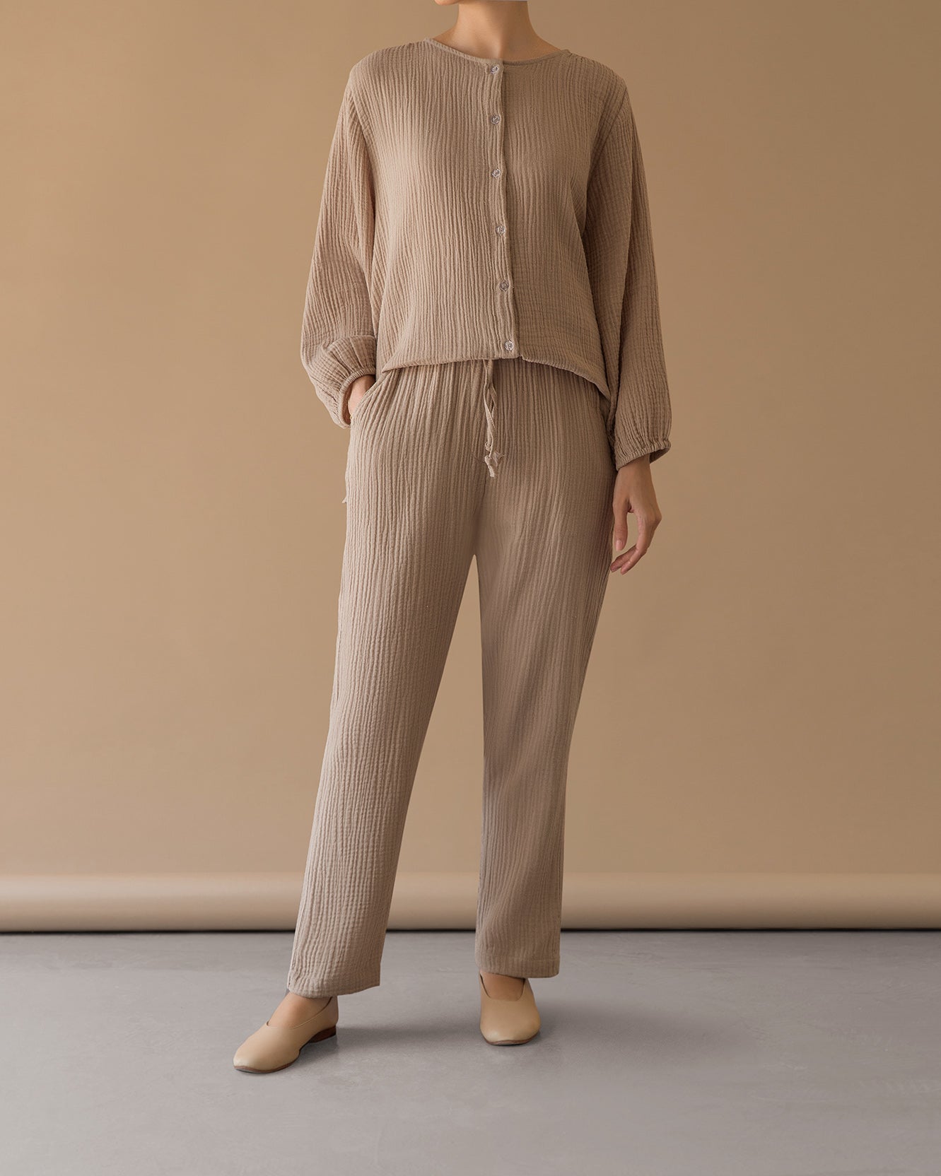 STRAIGHT PANTS- taupe