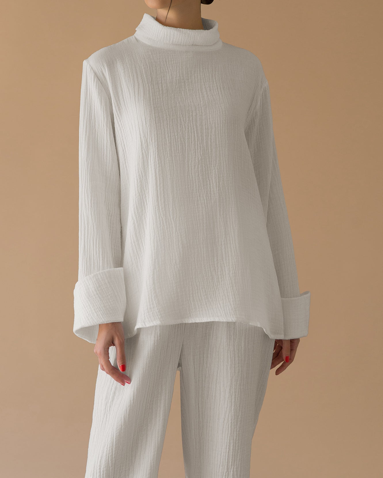 HIGH NECK BLOUSE - off white