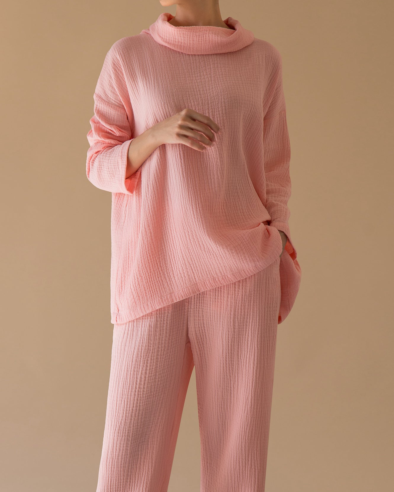TURTLE NECK BLOUSE - pink