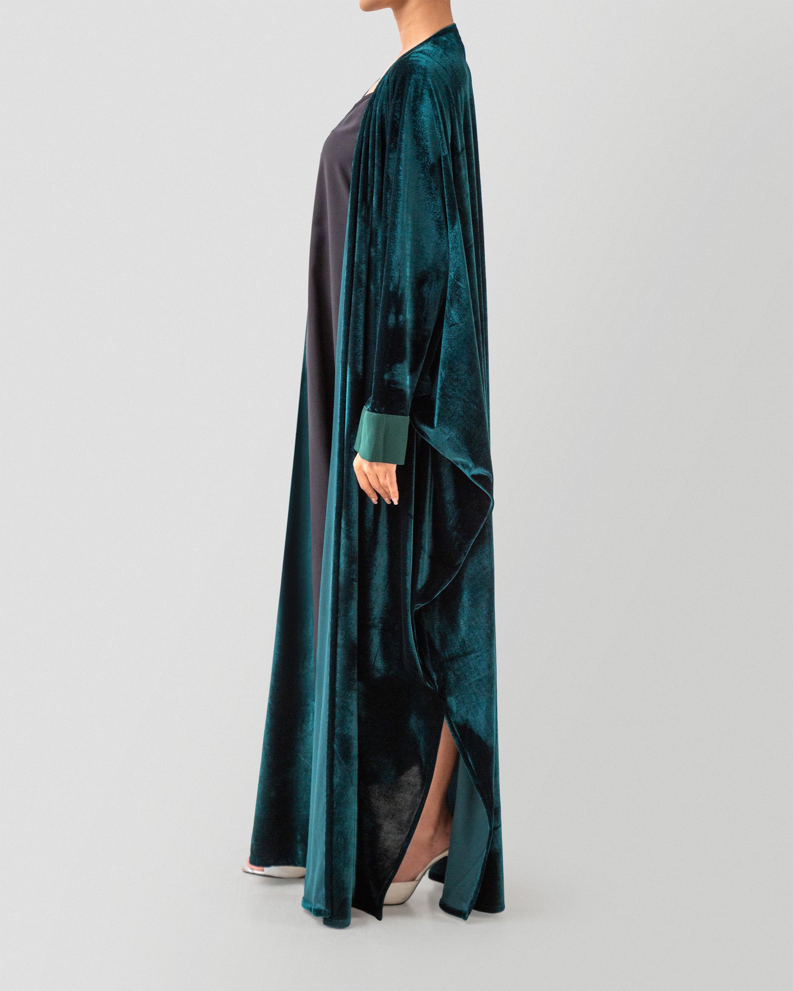 Velvet Solace Abaya in Green