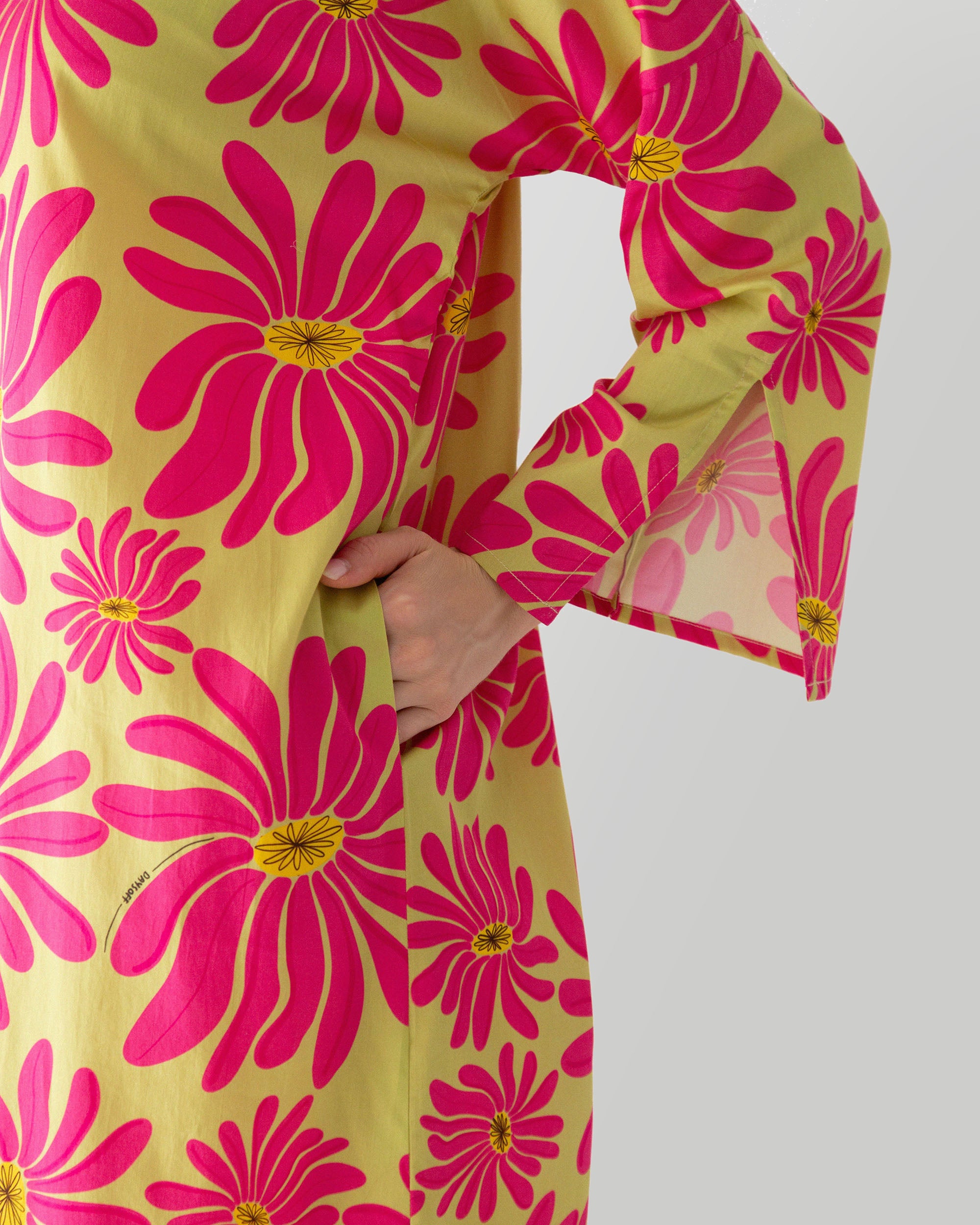 Ivy Printed Kaftan in Magenta Retro